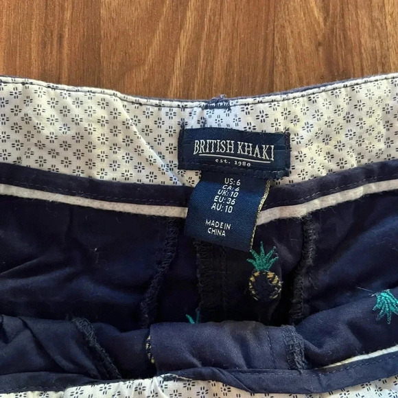 Pineapple Shorts - Picture 3 of 4